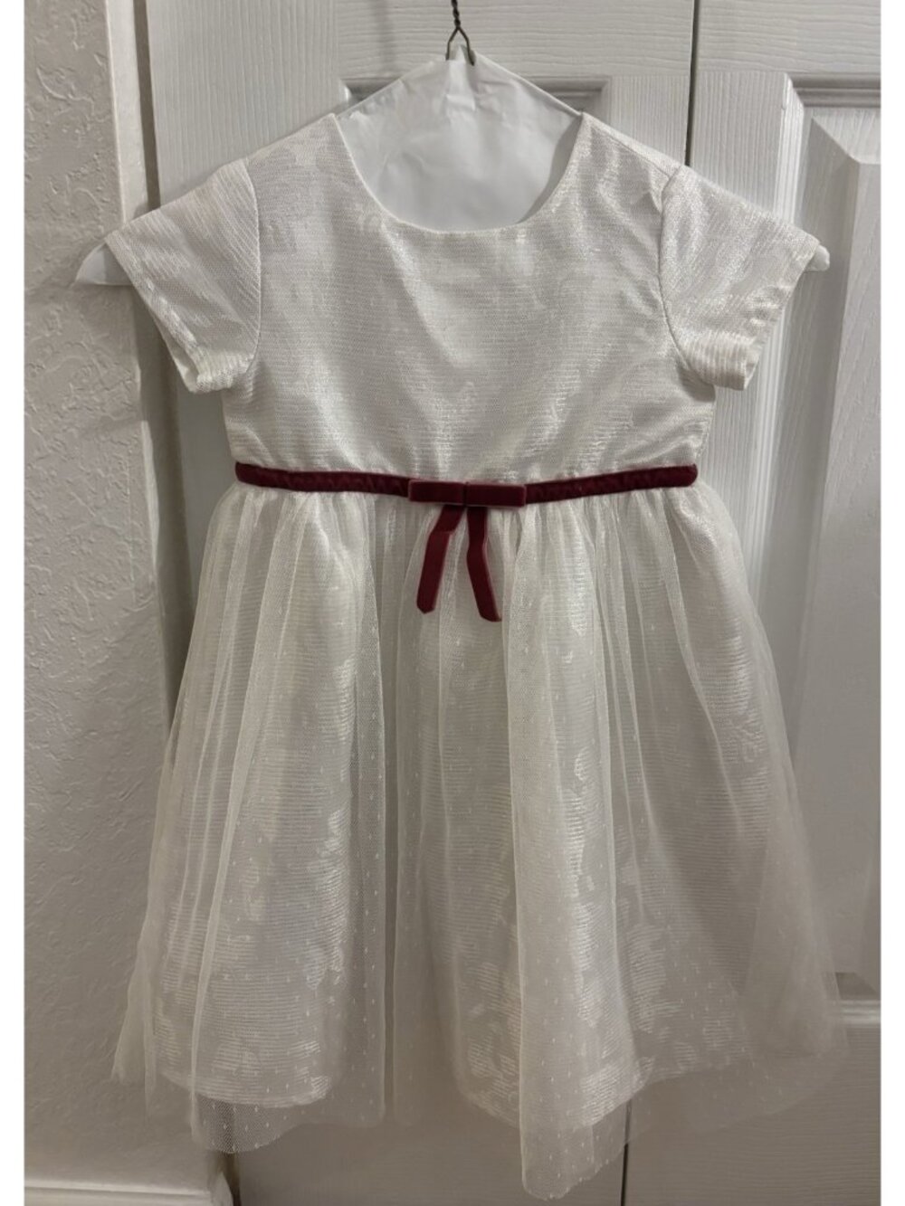 Toughskins Formal Holiday White With Burgundy Ribbon Girls Dress Size 4T